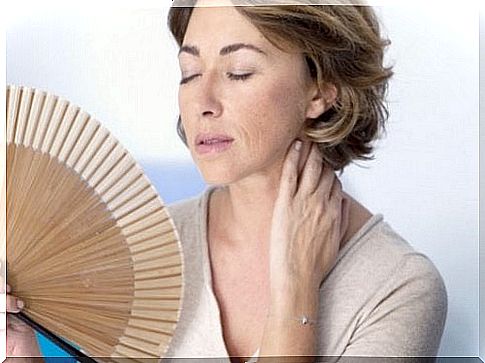 11 natural treatments for hot flashes