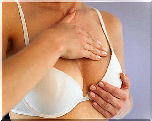 Breast itching and pain: what causes it?