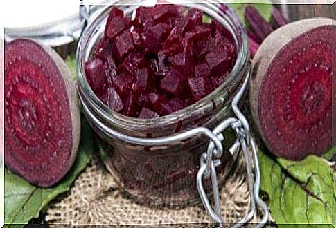 beetroot pieces in a jar