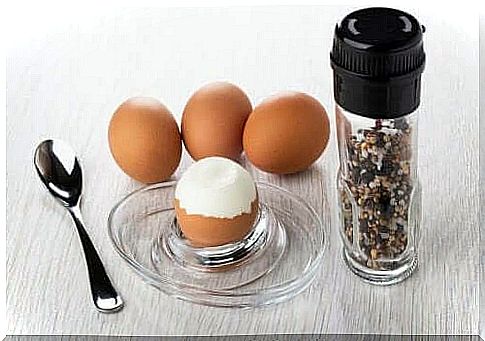 A healthy breakfast contains some good protein, and an egg is one great option.