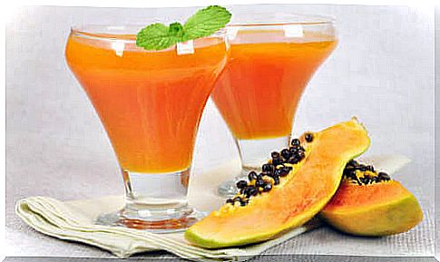 Papaya smoothies