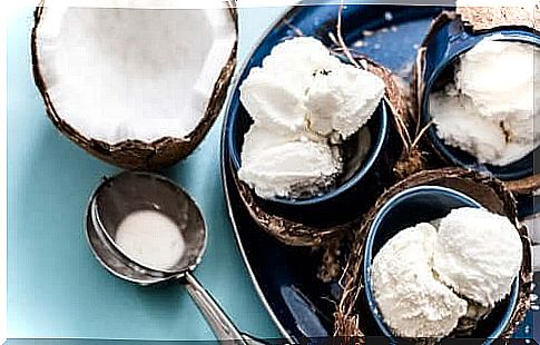 Make delicious coconut ice cream without dairy products