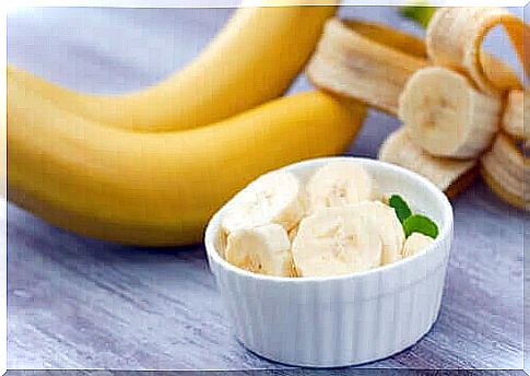 Delicious coconut ice cream with banana.