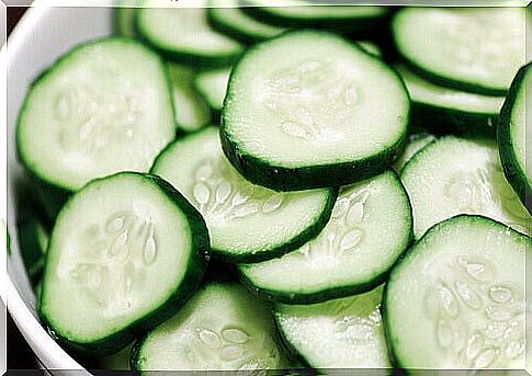 Cucumber slices