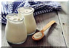 yogurt in glass jars