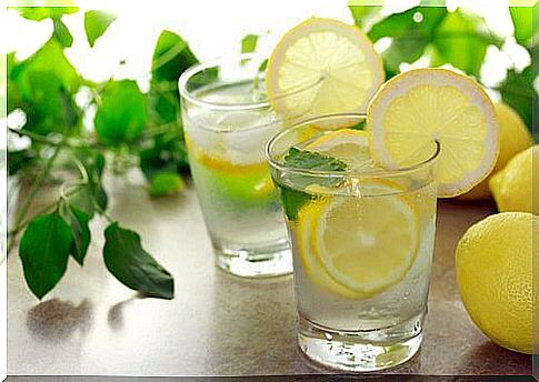 relief of flu symptoms with lemon