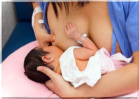 Skin contact between mother and child is paramount after childbirth