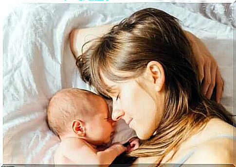 Skin contact between mother and child after birth is very important