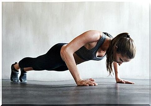 push-ups to strengthen the back