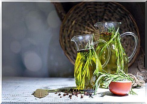 Oregano oil for the treatment of bacterial vaginosis.