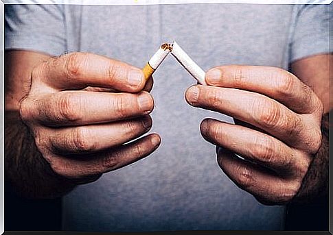 Smoking causes circulatory problems and varicose veins