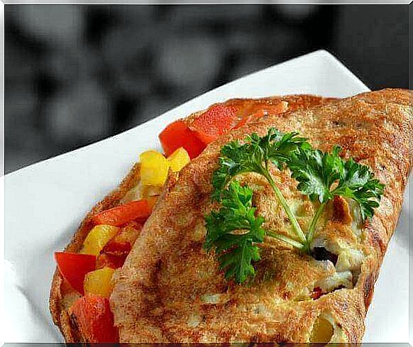 You can easily prepare a delicious and healthy vegetable egg.